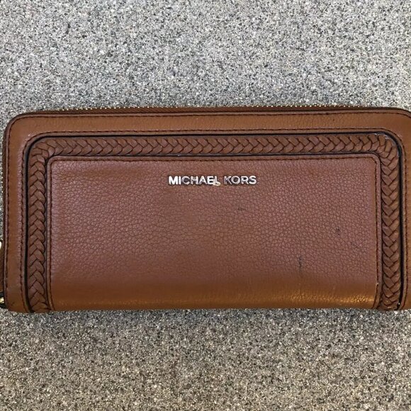 Michael Kors Handbags - MICHAEL KORS Skorpios Leather Zip Around Wallet Leather Brown Credit Card Holder